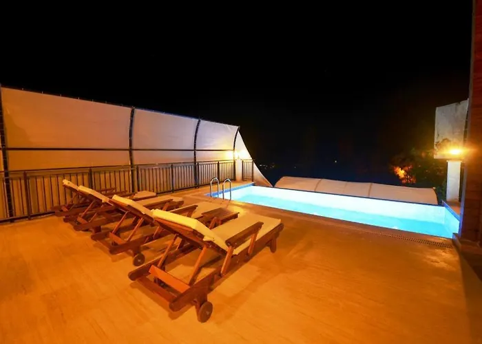 Lucida - Town - With Private Pool, Nature Views And Sea Serenity ヴィラ İslâmlar