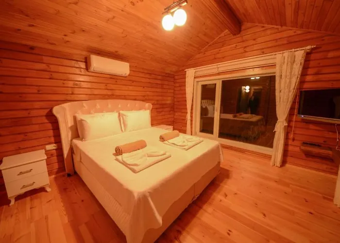 Lucida - Town - With Private Pool, Nature Views And Sea Serenity ヴィラ