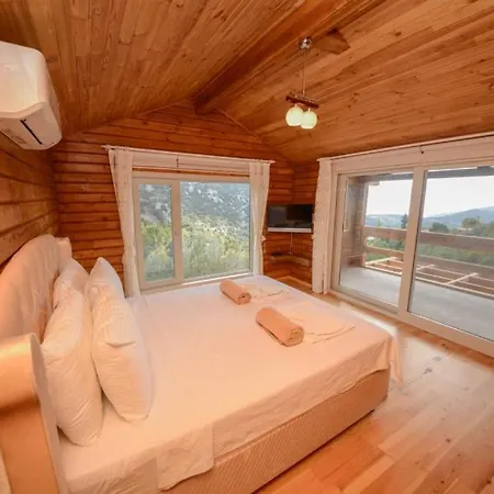 Villa Lucida - Islamlar Town - With Private Pool, Nature Views And Sea Serenity