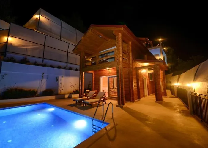 Lucida - Town - With Private Pool, Nature Views And Sea Serenity
