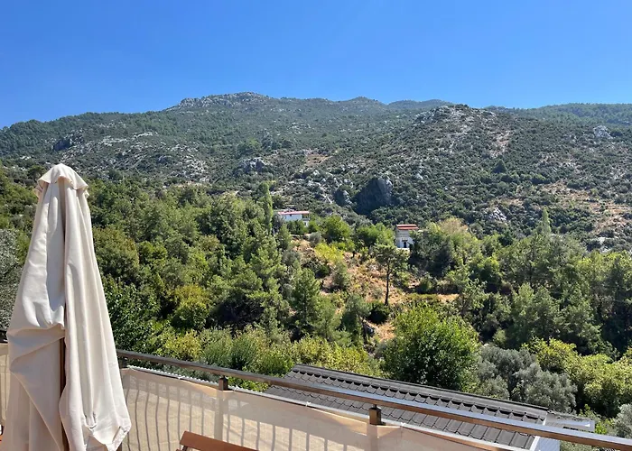 Lucida - Town - With Private Pool, Nature Views And Sea Serenity *
